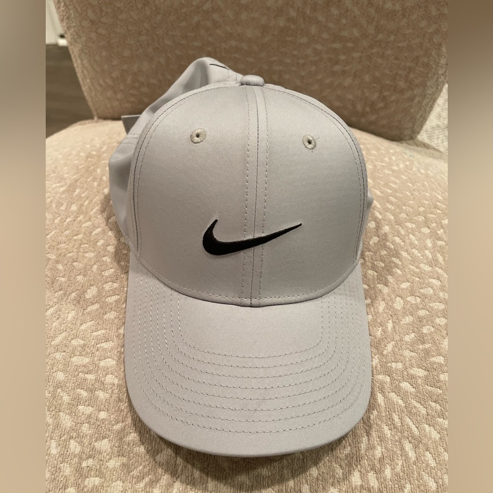 Nike Hat - Grey